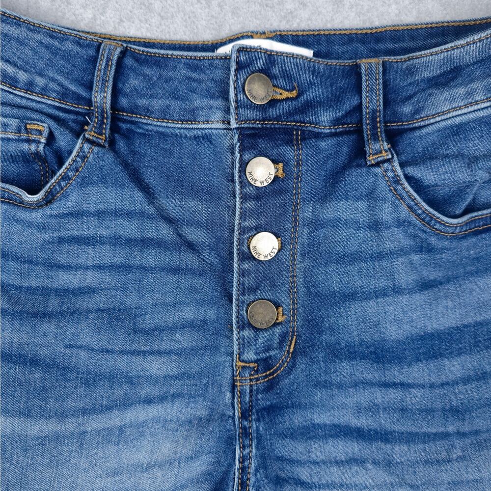 Nine West Womens Size 8 Button Fly Denim Shorts 28" Waist - Picture 3 of 12